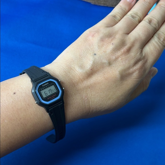 🖤Casio digital watch - Picture 11 of 12